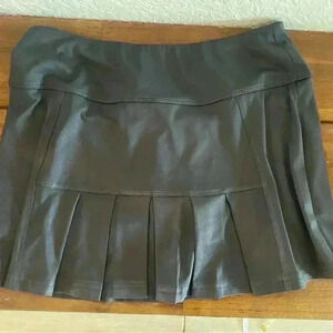 Bolle | tennis/pickleball skort black size small pleated backside